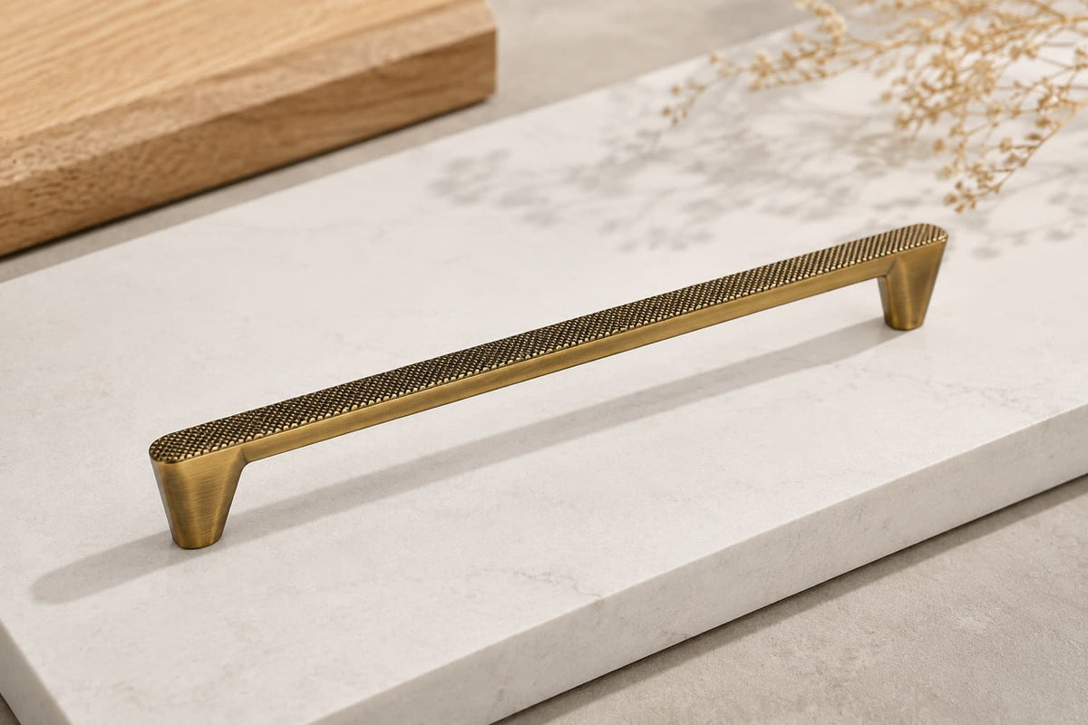 Petra Noktalı Kulp Antik Sarı 224 mm | Mobilya ve Dolap Kulpu