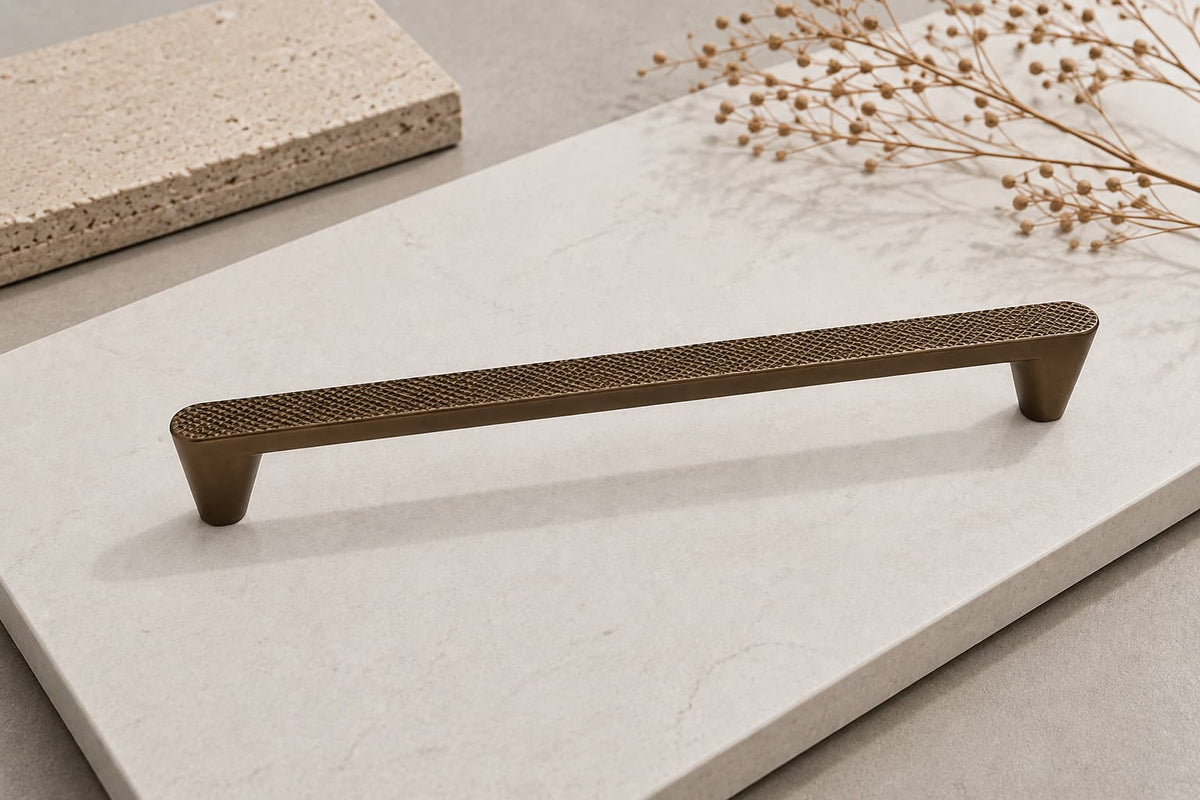 Petra Noktalı Kulp Mat Bronz 224 mm | Mobilya Dolap Kulpu